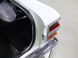 1971 Ford XY Fairmont 302 V8 - Ultra White