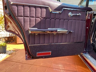 1966 Pontiac Bonneville Brougham - 389 V8