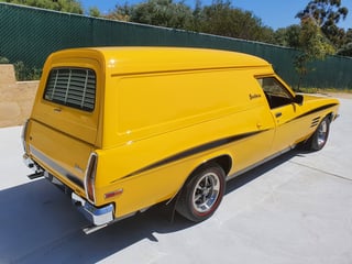 1974 HQ Sandman Panel Van - 253 V8 4 speed