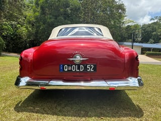 1952 Oldsmobile Super 88 Restomod - 6.0L LS2 V8