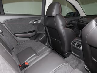 2017 HSV GTSR - Spitfire Green 0064 km …