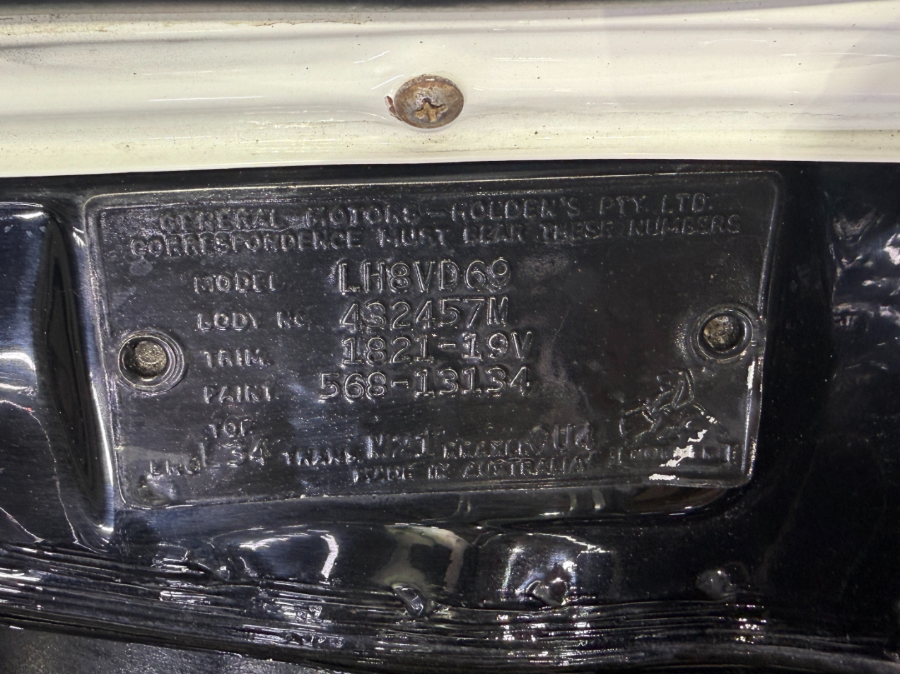 1974 Holden LH Torana L34 SLR 5000 - Glacier White