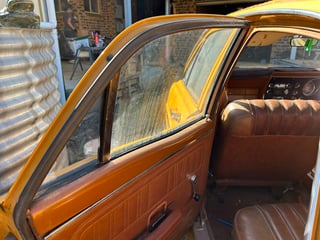 1971 Ford XY Falcon 500 GS 6cyl 250ci 2V - Toploader -Yellow Ochre 