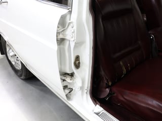 1971 Ford XY Fairmont 302 V8 - Ultra White