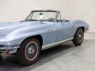 1964 Chevrolet Corvette C2 Sting Ray 327ci 'Fuelie' - Silver Blue Metallic