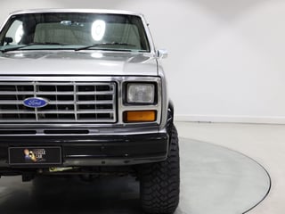 1982 Ford F-Series Pickup F100 RHD 4x4 - 351 V8