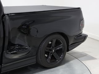 2004 Ford F-150 SVT Lightning RHD - Raven Black 