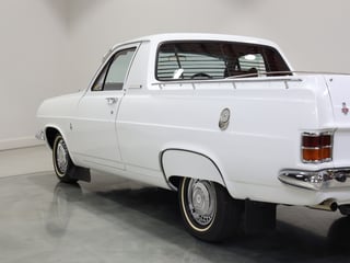 1967 Holden HR 186 S Utility - Grecian White