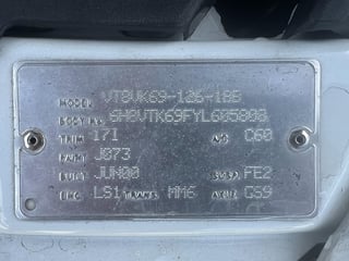 2000 VTII Commodore Executive  - Factory  5.7L Gen III LS1 6 spd Man