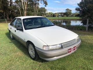 1990 VN Holden Calais 5.0L V8