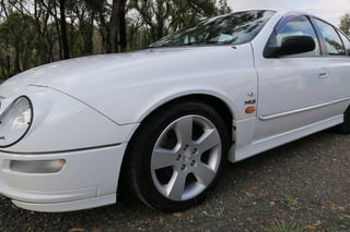 2001 AUII Tickford XR8 220kw