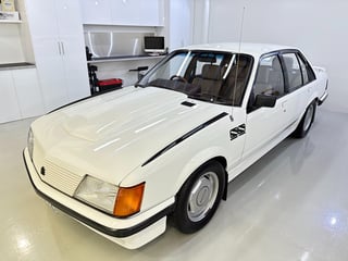 1983 VH HDT SS Group 3 Brock Commodore - 29,845 km
