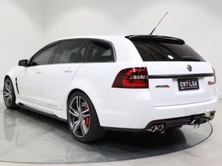2016 HSV Clubsport R8 Tourer Build No 097 - Heron White …