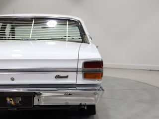1971 Ford XY Fairmont 302 V8 - Ultra White