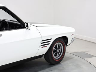 1974 Holden HQ Monaro GTS 308 4sp - Glacier White