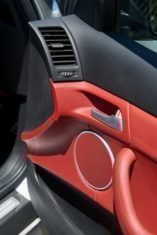 2008 HSV W427 Build No. 17 of 137 - 2,586 km