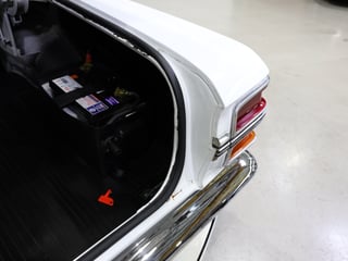 1971 Ford XY Fairmont 302ci Windsor - Ultra White