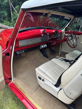 1952 Oldsmobile Super 88 Restomod - 6.0L LS2 V8