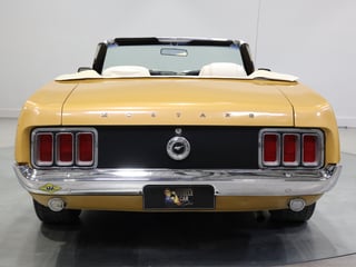 1970 Ford Mustang Convertible 302ci - Bright Gold 