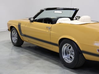 1970 Ford Mustang Convertible 302ci - Bright Gold 