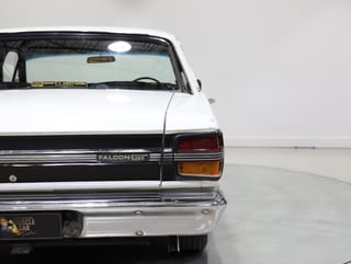 1971 Ford Falcon XY GT - Ultra White 
