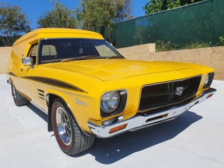 1974 HQ Sandman Panel Van - 253 V8 4 speed