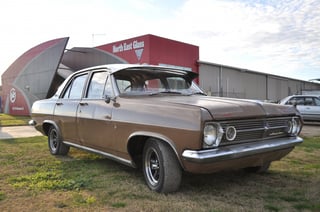 HR Holden Premier 186S