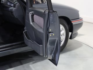 1990 Holden VN SS - Atlas Grey 