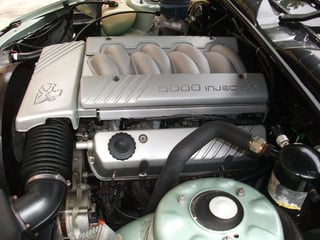 VN Commodore Executive 5 L V8