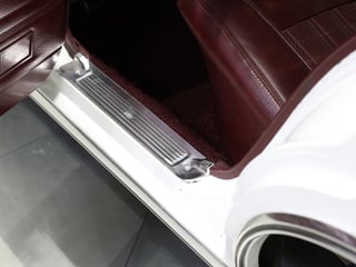 1971 Ford XY Fairmont 302 V8 - Ultra White