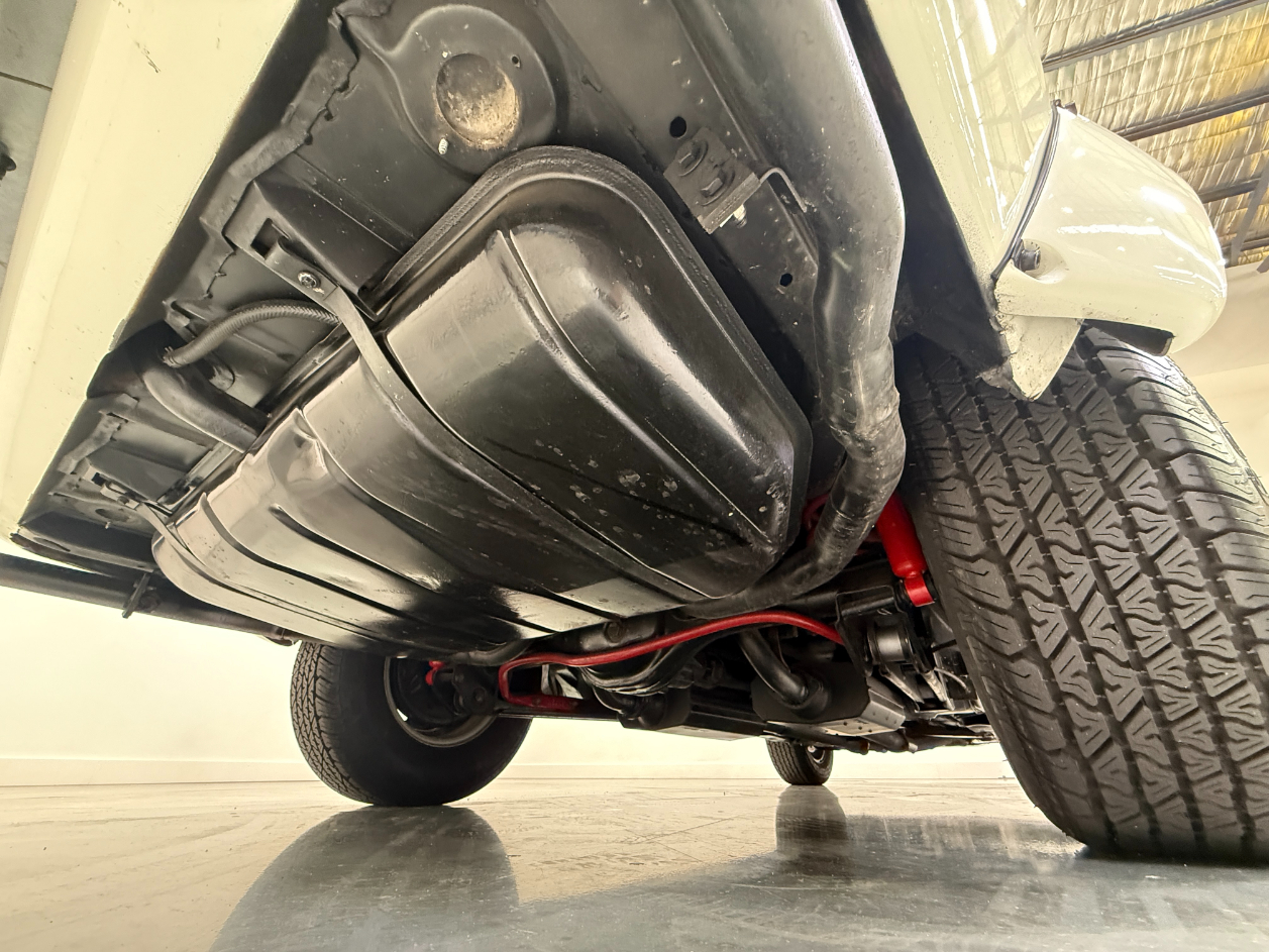 1974 Holden LH Torana L34 SLR 5000 - Glacier White