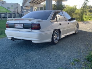 1991 Holden HSV VN Commodore SV110
