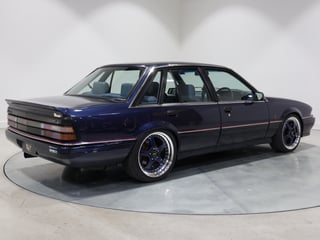 1988 HSV VL SV88 - Build No. 89 - Dorwood Blue Metallic