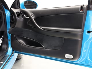 2004 Holden VZ Monaro CV8 - Turismo Mica - 1,974km