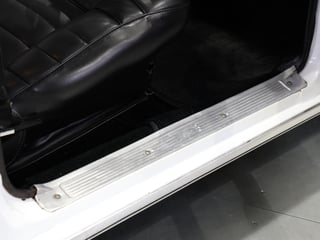 1971 Ford XY Fairmont 302ci Windsor - Ultra White