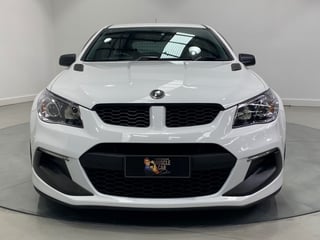 2016 HSV Gen-F2 Clubsport R8 LSA Tourer
