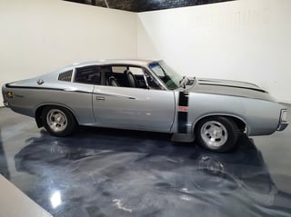1971 VH Charger R/T E38 - BIG TANK