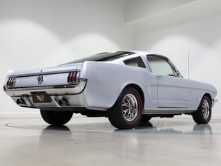 1965 Ford Mustang Fastback 2+2 - Silver Smoke Grey
