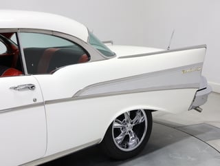 1957 Chevrolet Bel Air - Pillarless 2-Door Hardtop