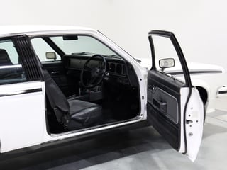 1976 Holden LX Torana SS Hatchback - 5.0L Trimatic - Cotillion White