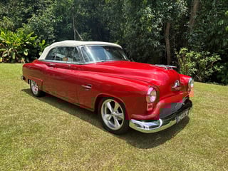 1952 Oldsmobile Super 88 Restomod - 6.0L LS2 V8