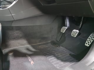 2017 HSV Gen F2 GTSR - Spitfire Green Manual