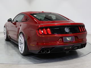 2017 Ford Mustang GT  6spd Man - Ruby Red Metallic