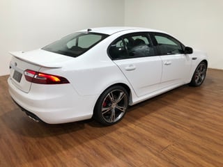 2015 FG-X Falcon XR8 Manual