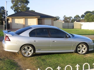 2004 VY SS Commodore