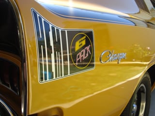 VH R/T E37 Valiant Charger