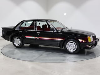 1980 HDT VC Brock Build No 367 - Tuxedo Black