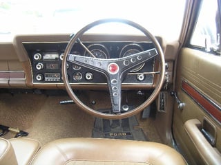 XW Fairmont 302 V8 GS Replica