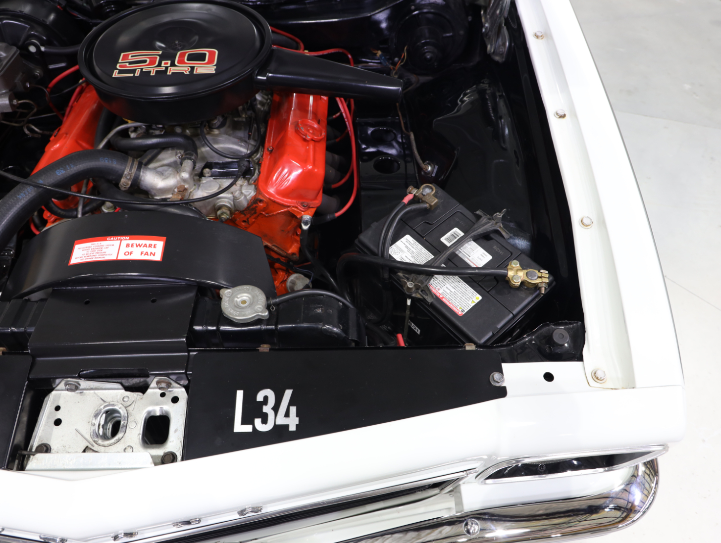 1974 Holden LH Torana L34 SLR 5000 - Glacier White