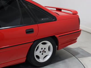 1990 Holden VN  5.0L V8 - SV Enhanced Build No E789 - Maranello Red